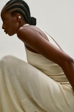 Платье ESSENTIAL с открытой спиной, молочный