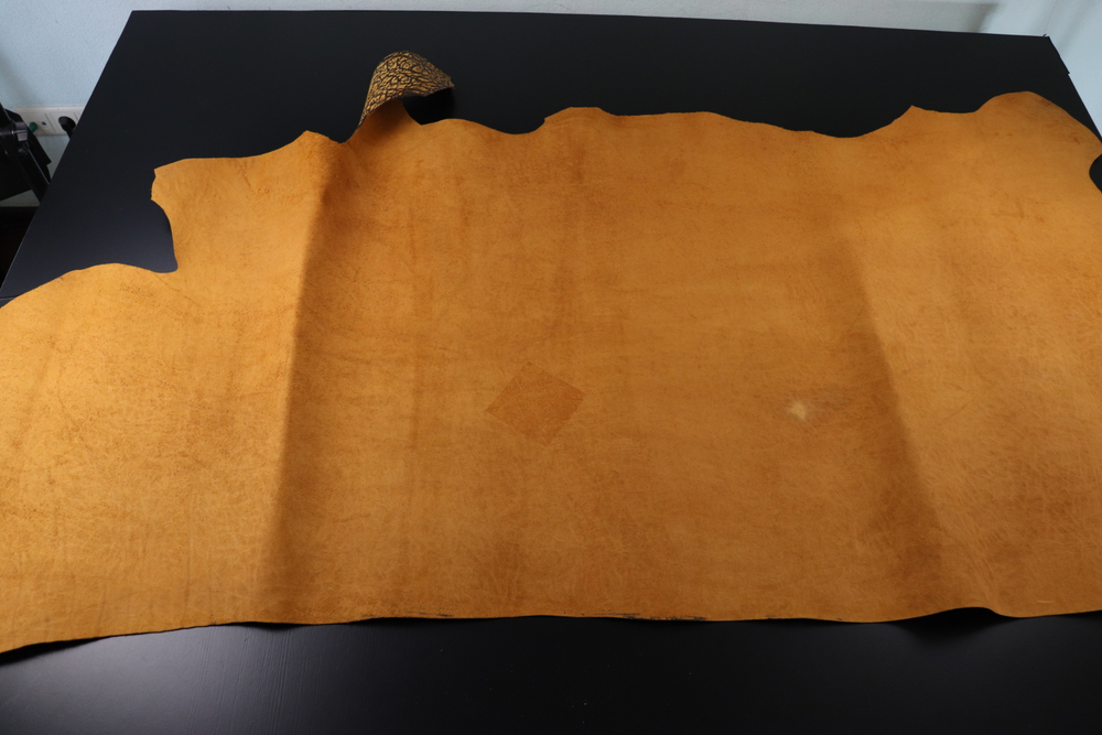 1,8-2,2 Юфть рыжая лофт тигина 168 дм² (КЛ)