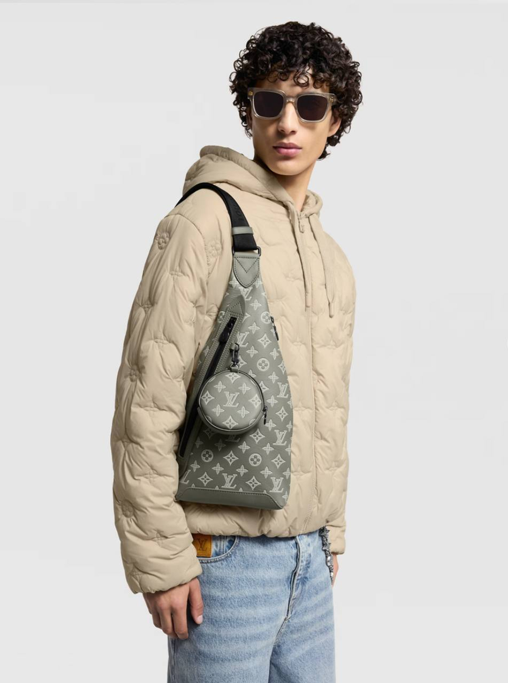 Сумка-слинг Louis Vuitton, арт. 477563787