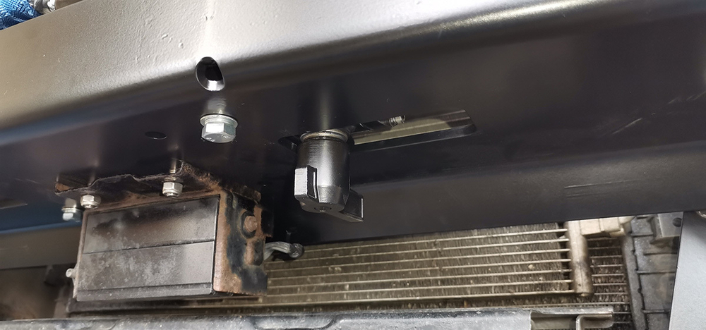 Площадка под лебёдку в штатный бампер Nissan Patrol Y62 2010+ РИФ