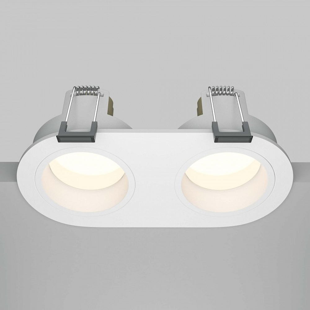 Встраиваемый светильник Maytoni Technical Share DL126-02-GU10-W