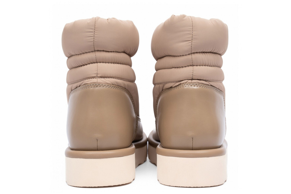 Ugg Classic Mini Blow Sand