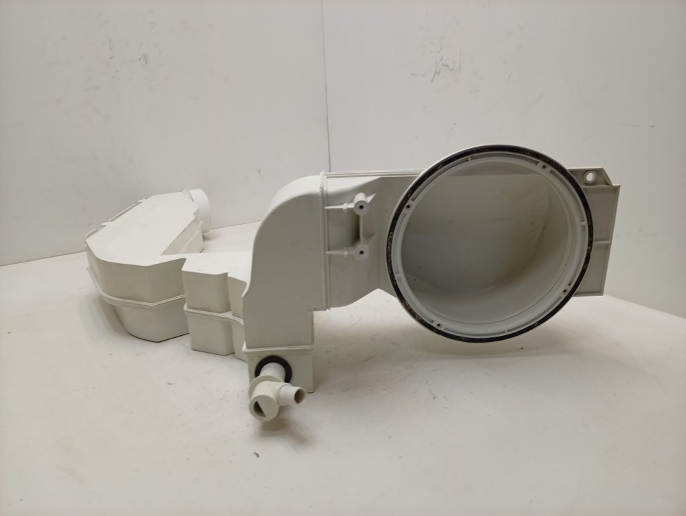 WD54330/02 кт36 Вентиляционный канал сушки для стиральных машин Siemens 6707151 б/у