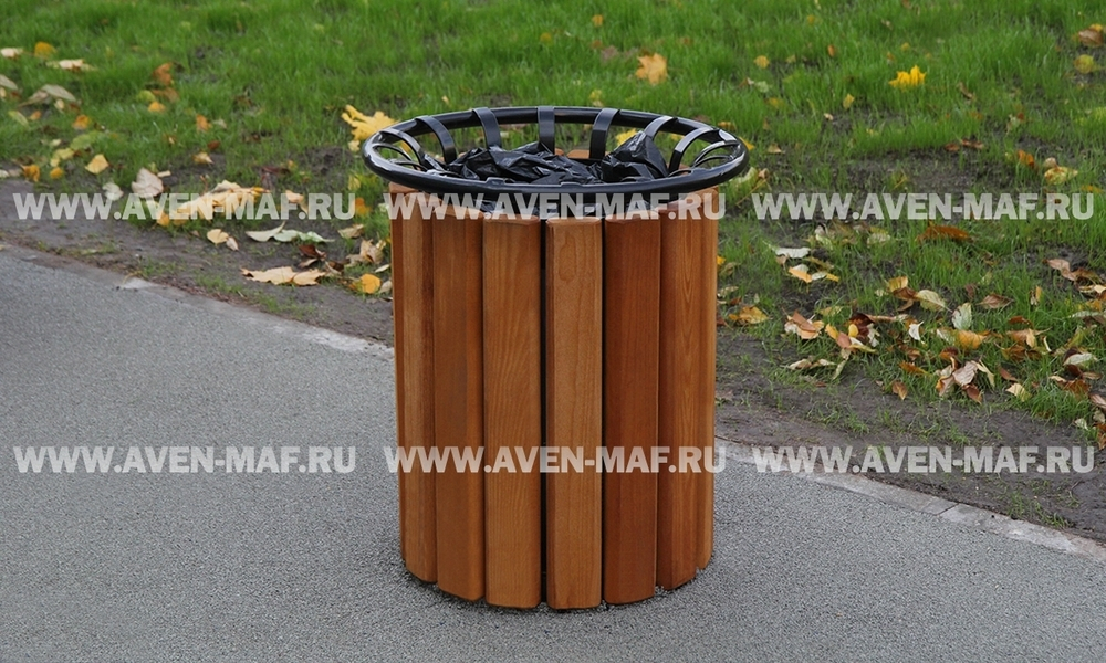 Металлическая урна для мусора