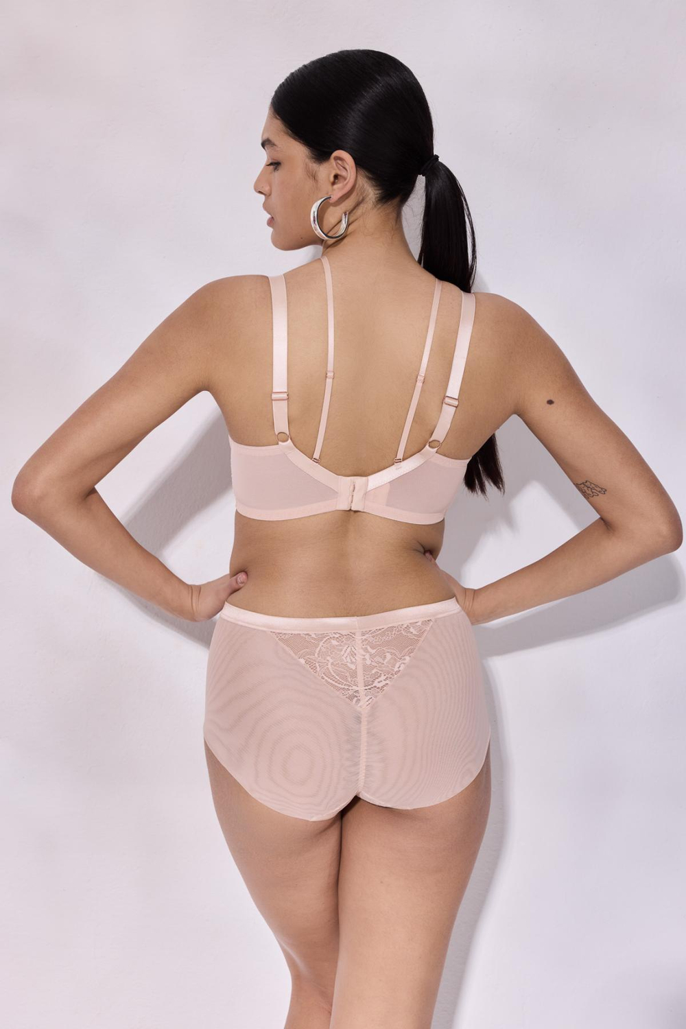 Телесный бюстгальтер с мягкой +size чашкой Chiara (Размер: 95F) (Цвет: телесный)