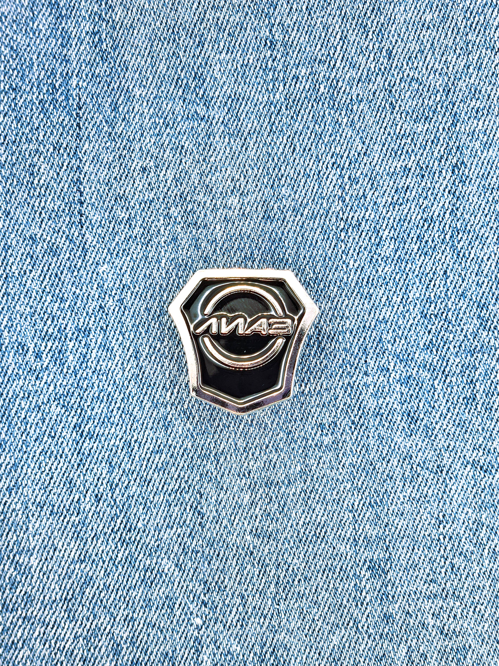 Значок Ликинский автобусный завод (логотип ЛиАЗ чёрный)