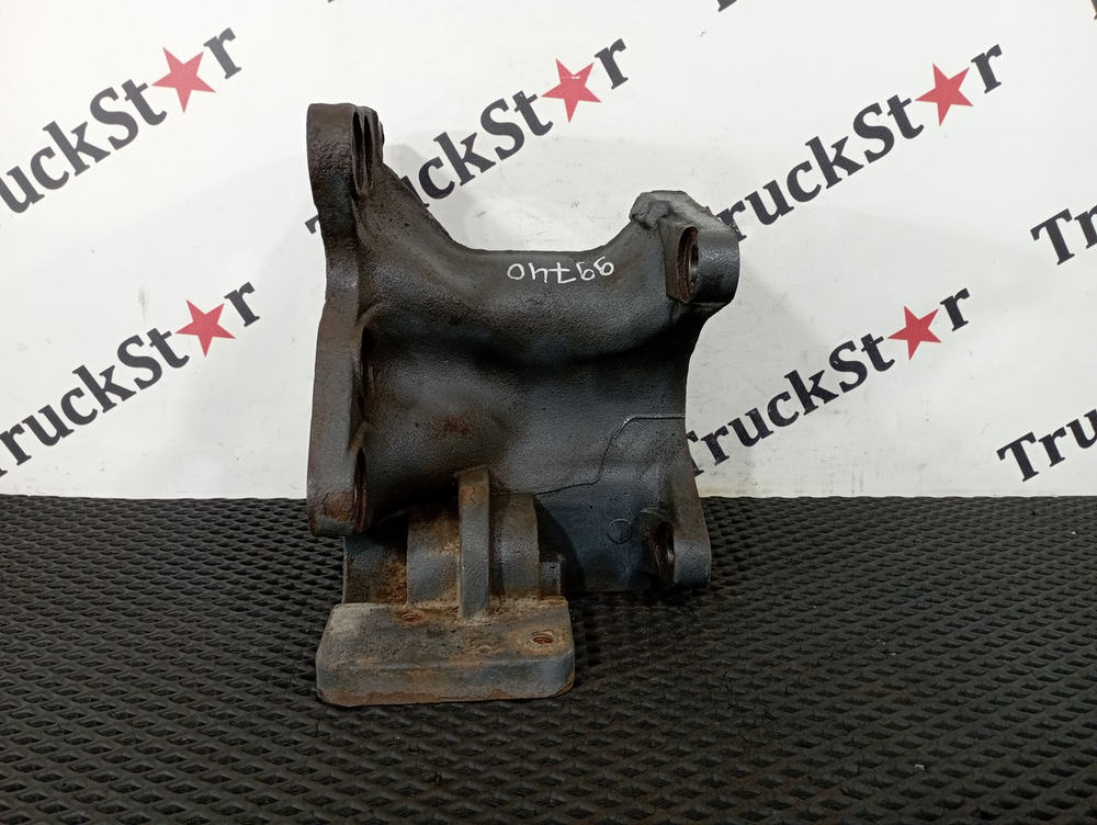 Кронштейн ГУРа 2018 г.