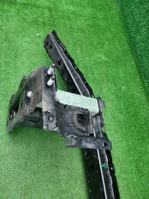 Усилитель передний Mercedes GLE V167 (2018-н.в.)