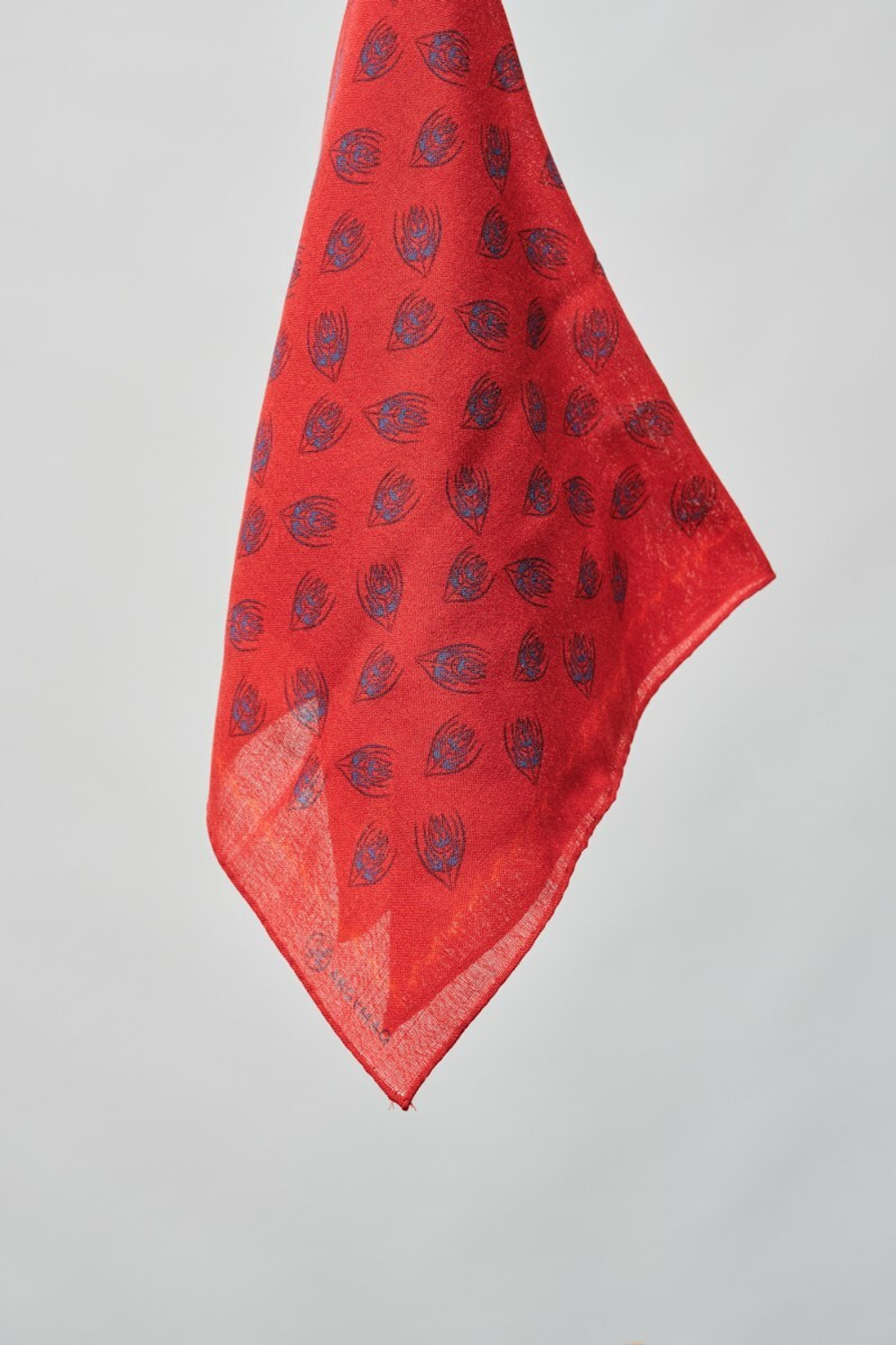 Шерстяной платок Ласточка и тюльпан RED 70×70