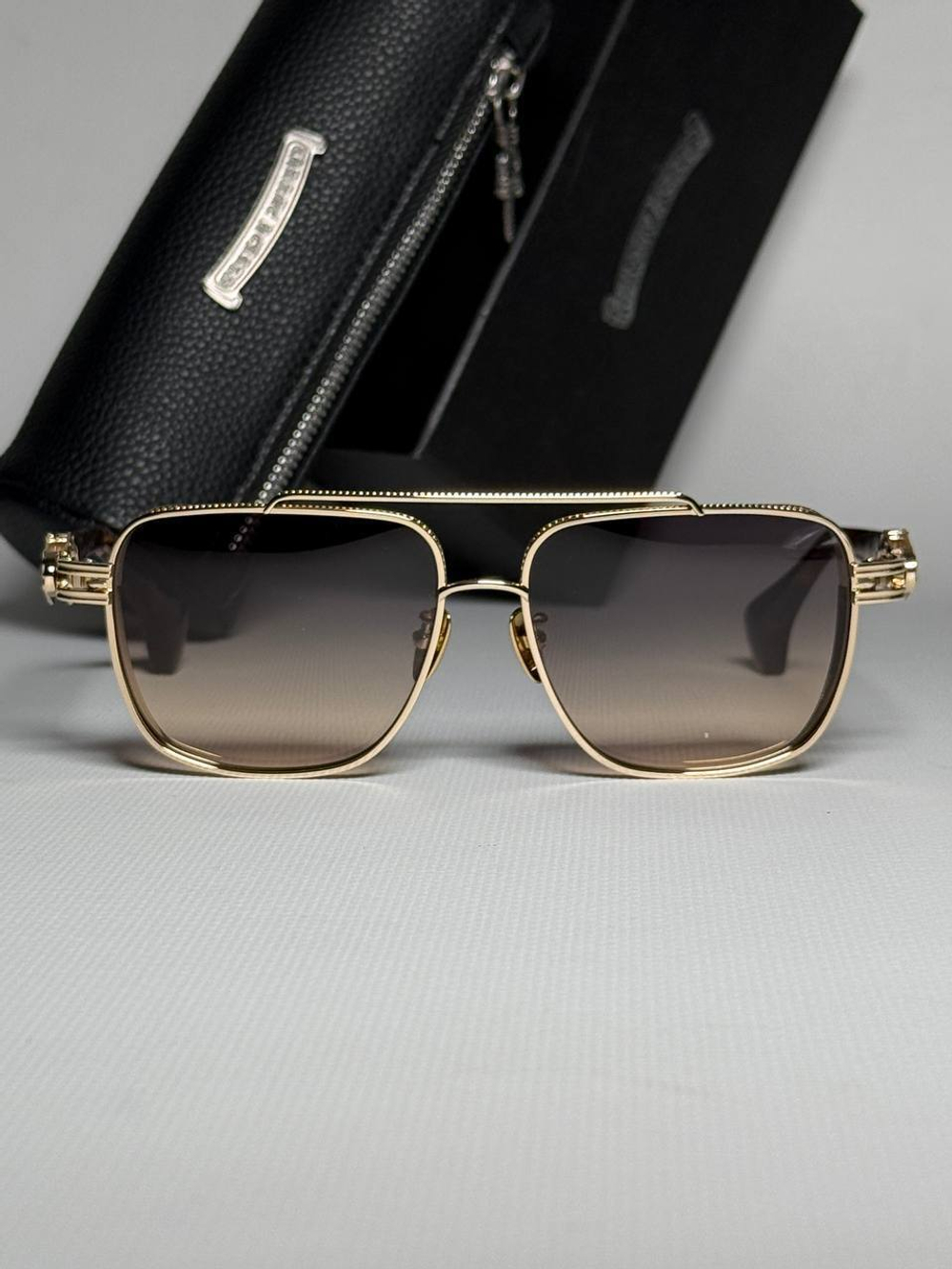 Солнцезащитные очки Chrome Hearts