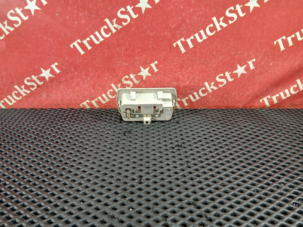 Плафон внутреннего освещения