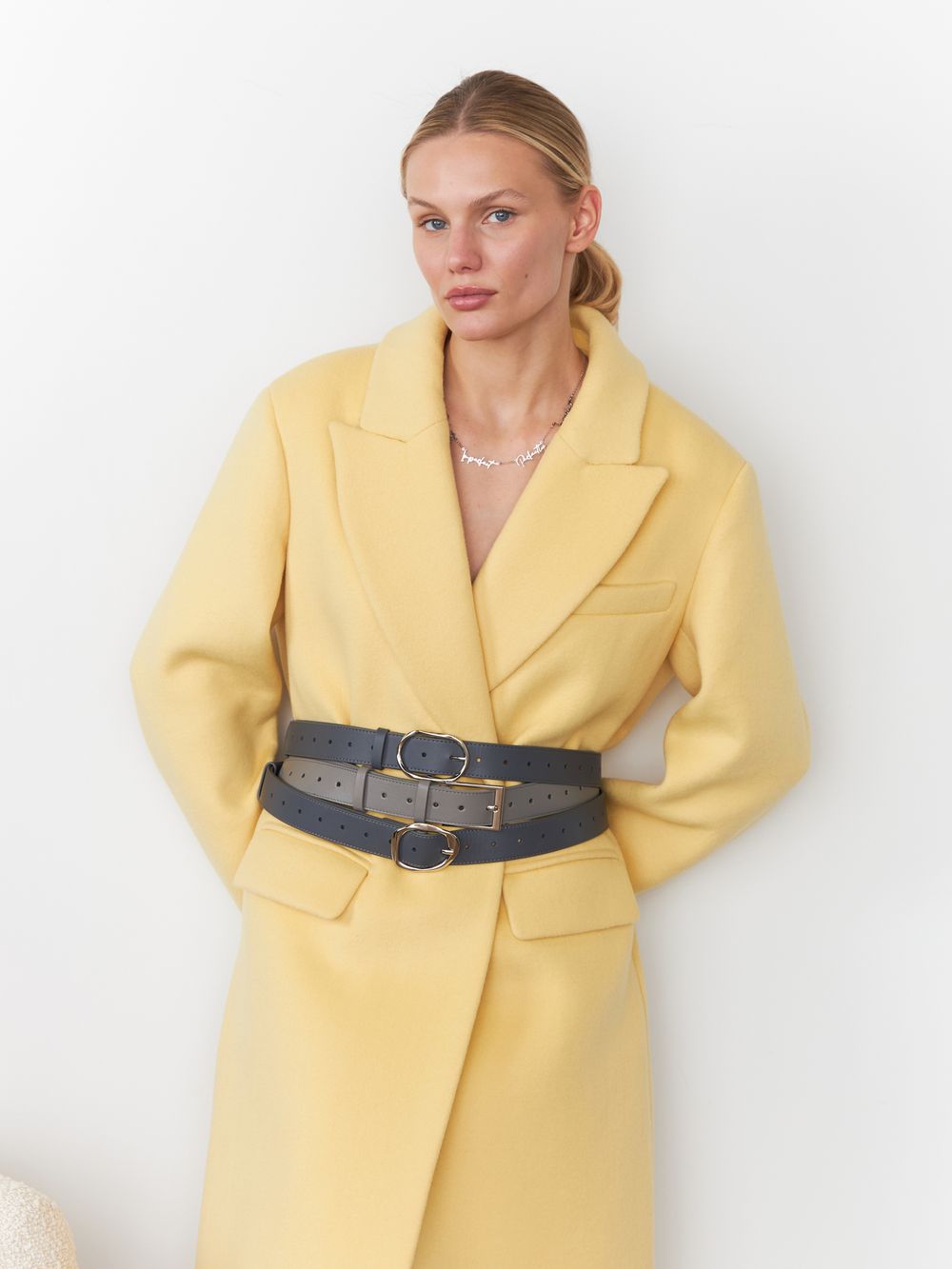 БАЗОВЫЙ РЕМЕНЬ С МЯТОЙ ПРЯЖКОЙ GRAPHITE