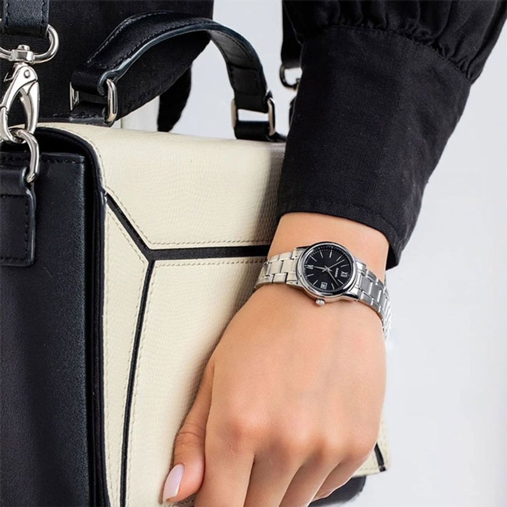 Женские наручные часы Casio LTP-V002D-1B3