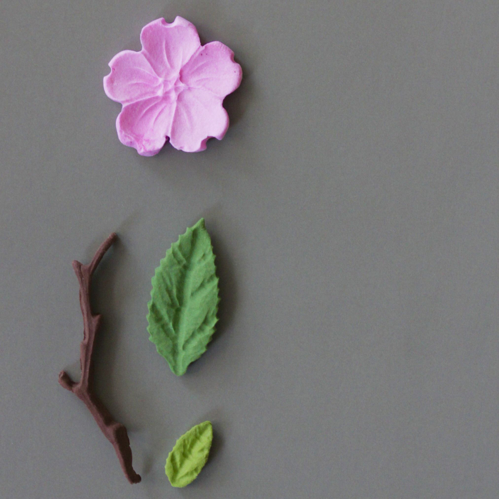 Молд силиконовый для творчества " Японский цветок, лист, веточка" 5 см / Форма для мыла, воска и полимерной глины