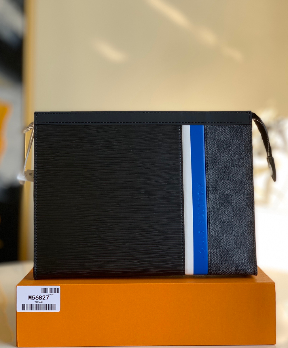 Louis Vuitton Pochette Voyage MM
