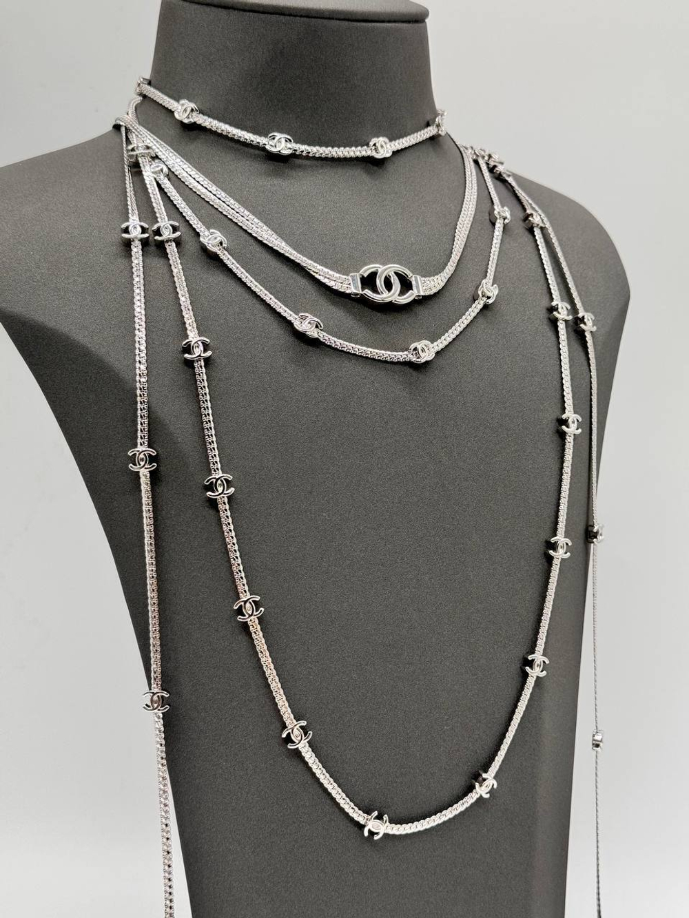 Бусы CHANEL