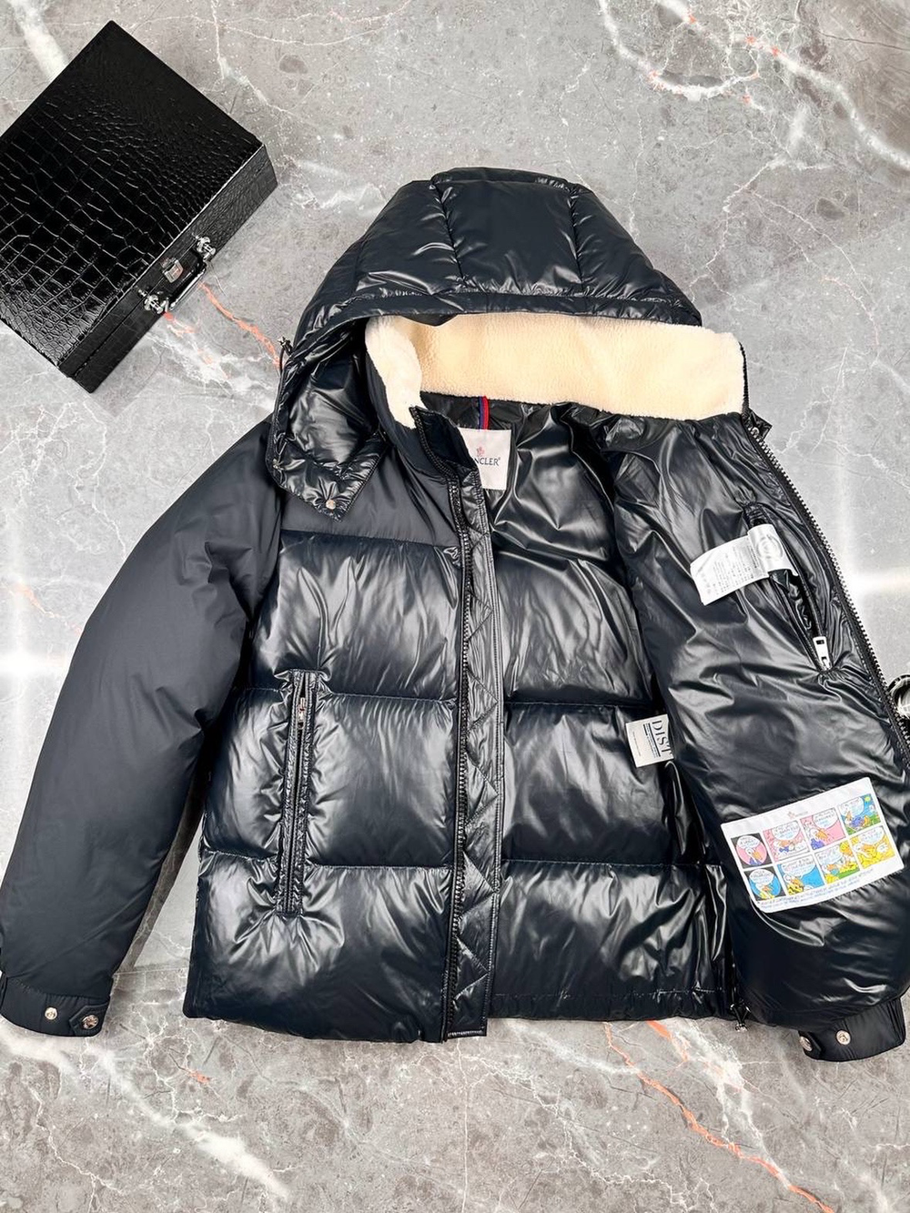 Пуховик Moncler