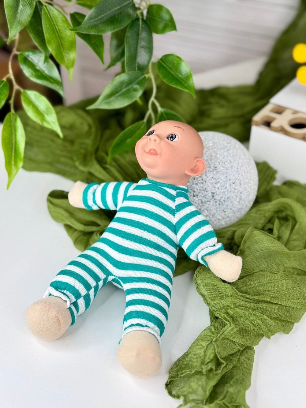 Кукла LAMAGIK мягконабивная 23см Caritas (304U3)