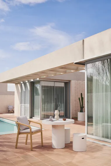 Стол Aiguablava, Ø90 см, белый цемент