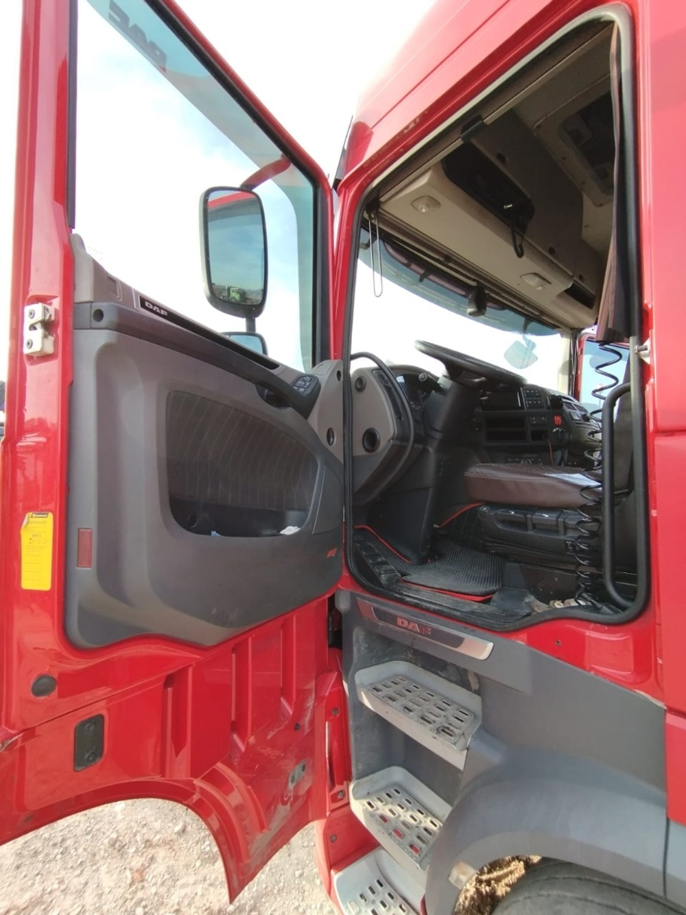 DAF XF 4x2 Седельный тягач XF 480 FT (Дизельный, 12,9 л, 483 л.с., АТ)