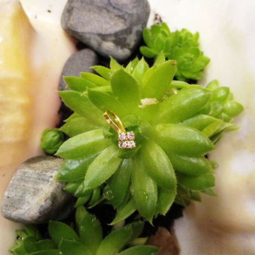 Клипса в нос ромб с камнями под золото