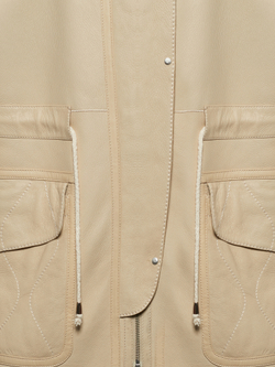 Бежевая дубленка из овчины