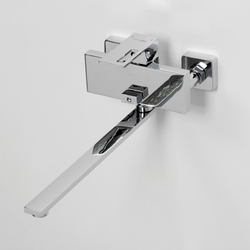 Alme 1502L Смеситель для ванны с длинным изливом