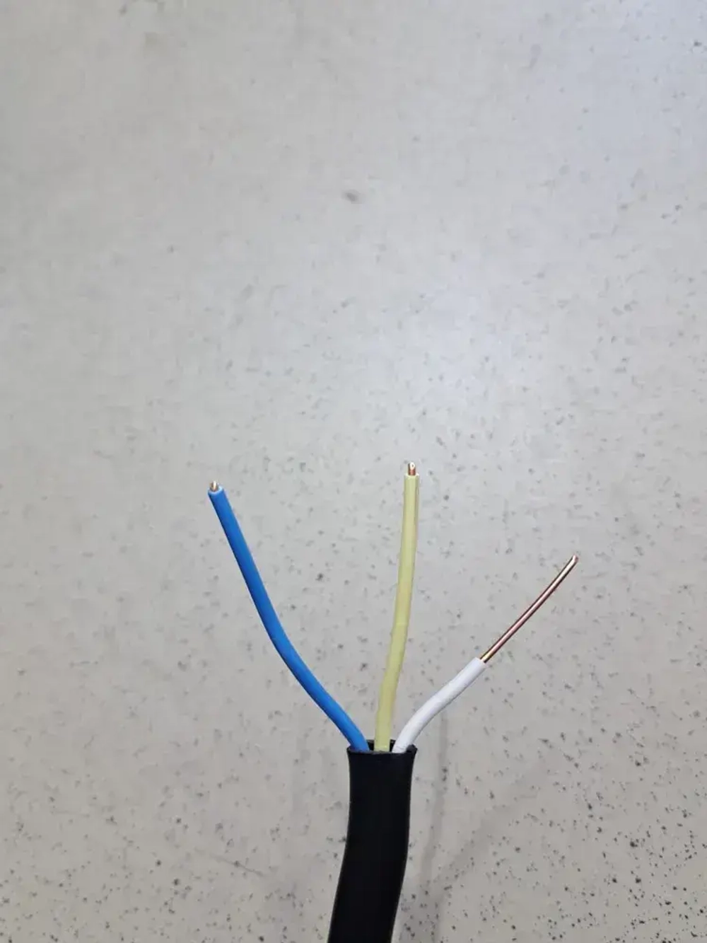 C-TECH Силовой кабель ВВГ-Пнг(A) 3 x 2.5 мм², 100 м, 11000 г