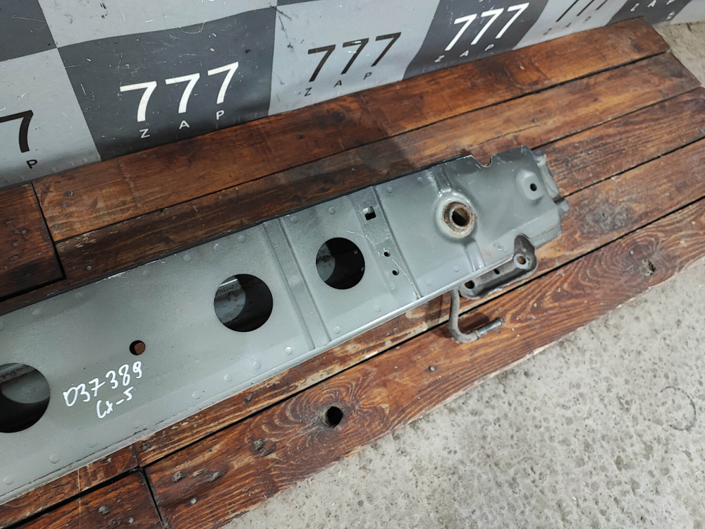 Усилитель заднего бампера Mazda CX-5 Б/У Оригинал KD5350260D