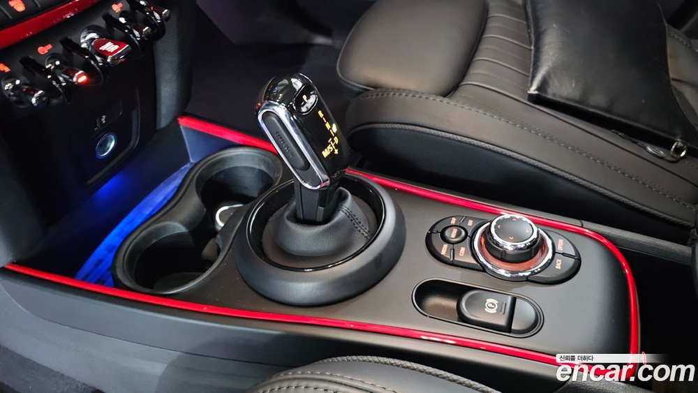 Mini Cooper S Countryman JCW (08.2023)