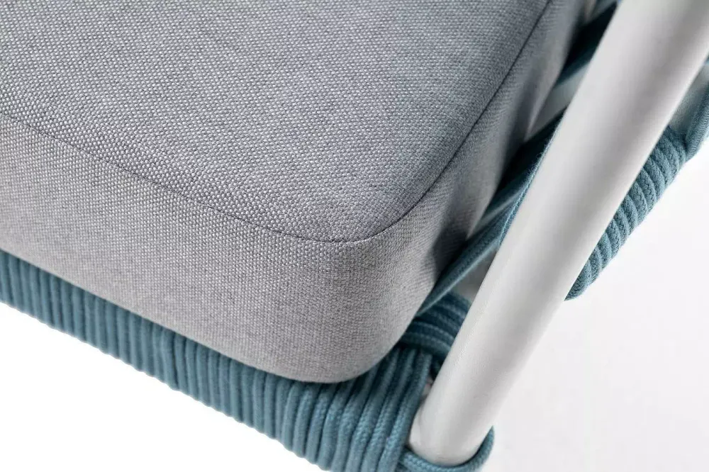 "Диего" диван 2-местный плетеный из роупа, каркас алюминий светло-серый (RAL7035) муар, роуп бирюзовый круглый, ткань светло-серая