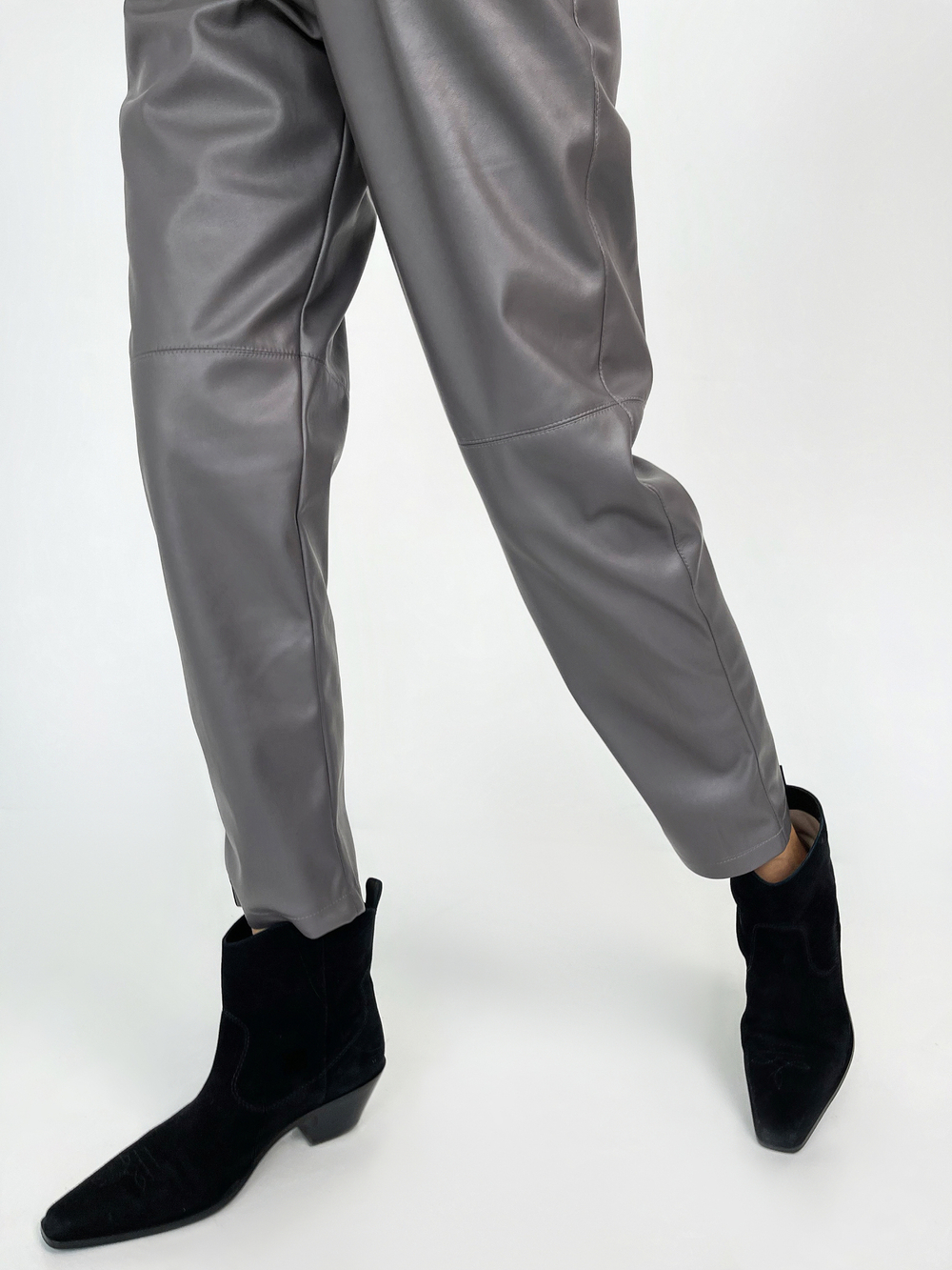 Брюки из эко-кожи темно-серые 3