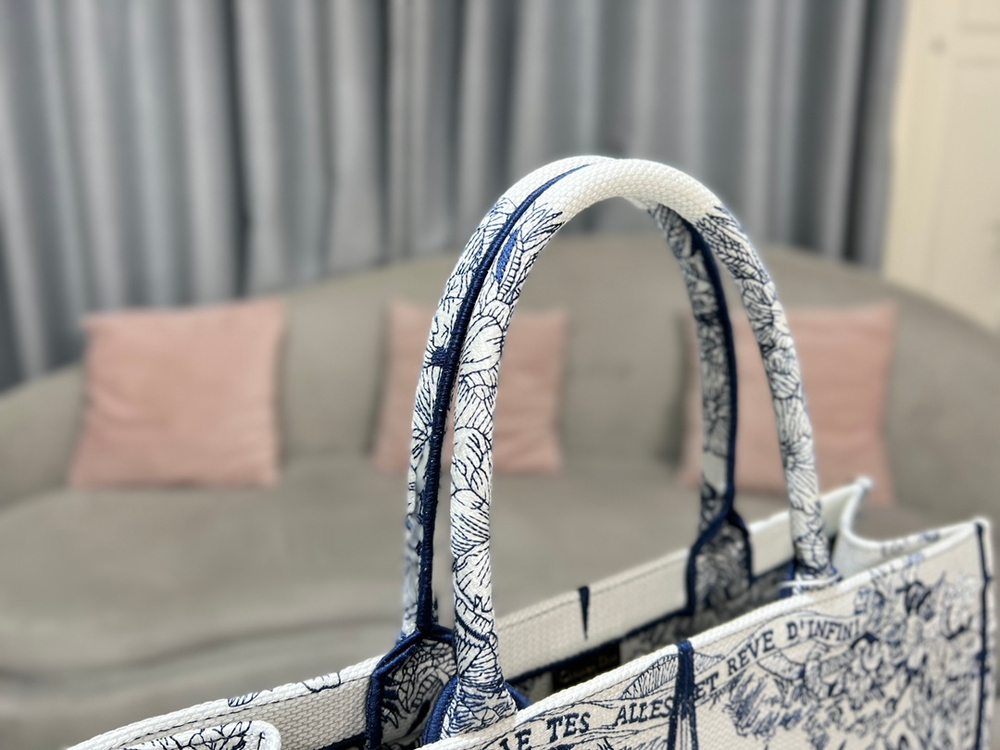 Christian Dior Book Tote 42 cm