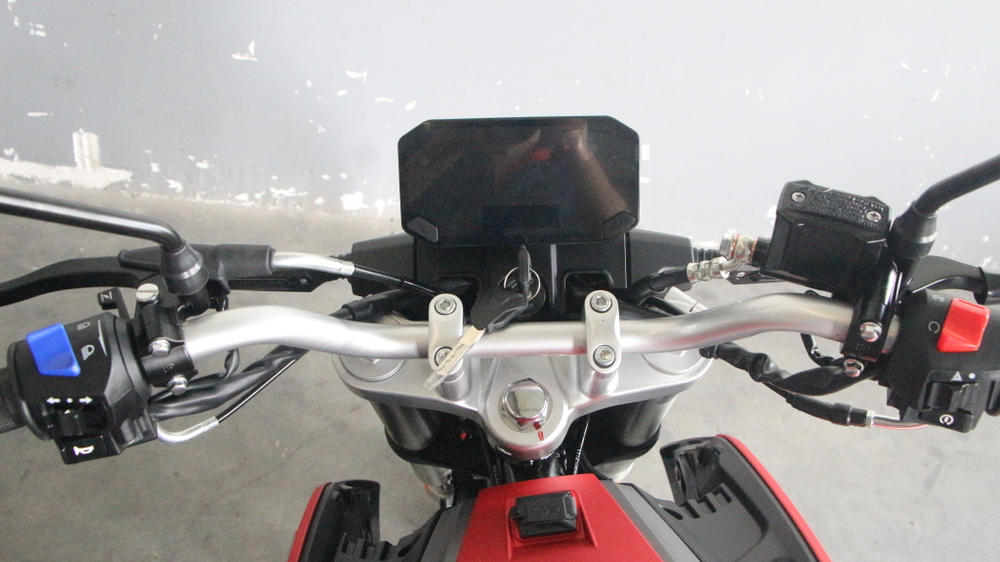 Мотоцикл Loncin CR4 II