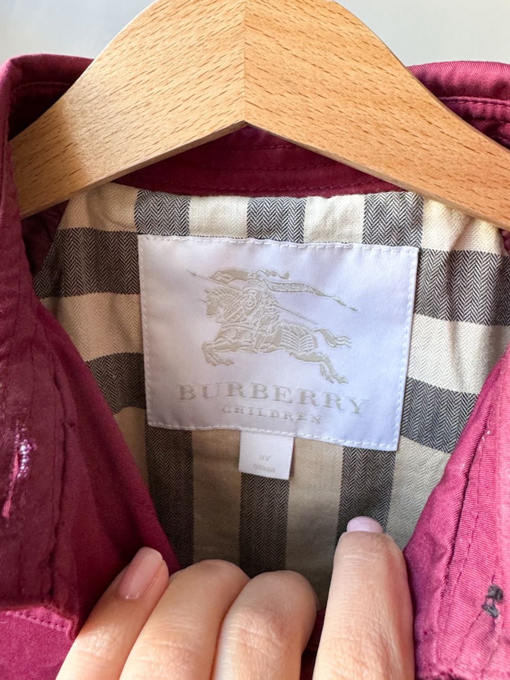 Тренч Burberry, 98