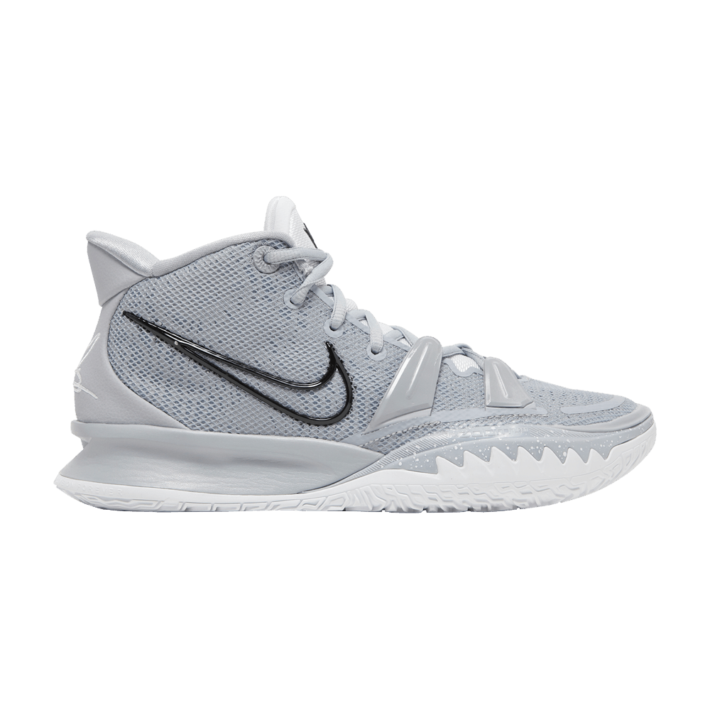 Кроссовки Nike Kyrie 7