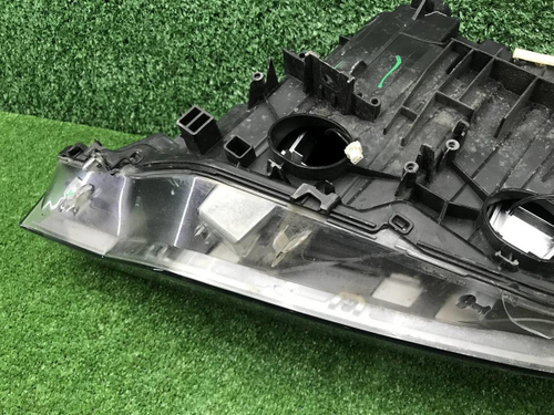 Фара правая BMW 3er F30 F31 (2011-2016) ксенон