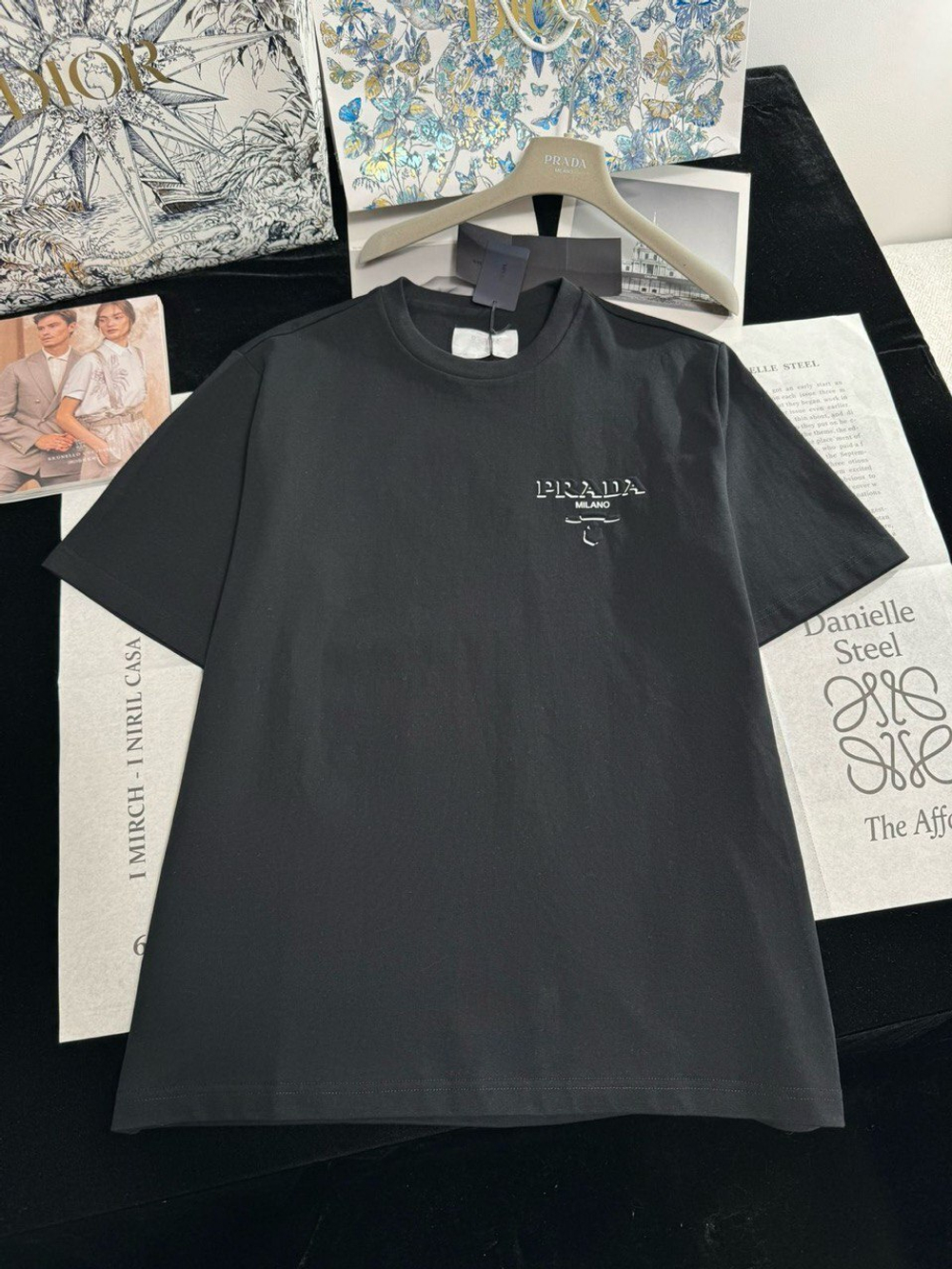 Футболка Prada