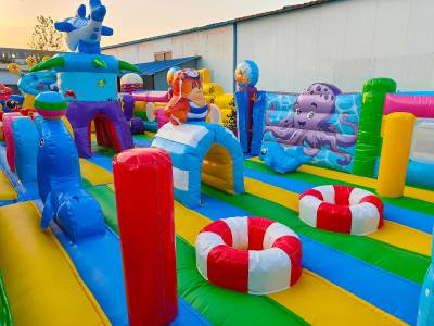 Коммерческий надувной батут без горки «В гостях у моря» 12*6*3,5 м.