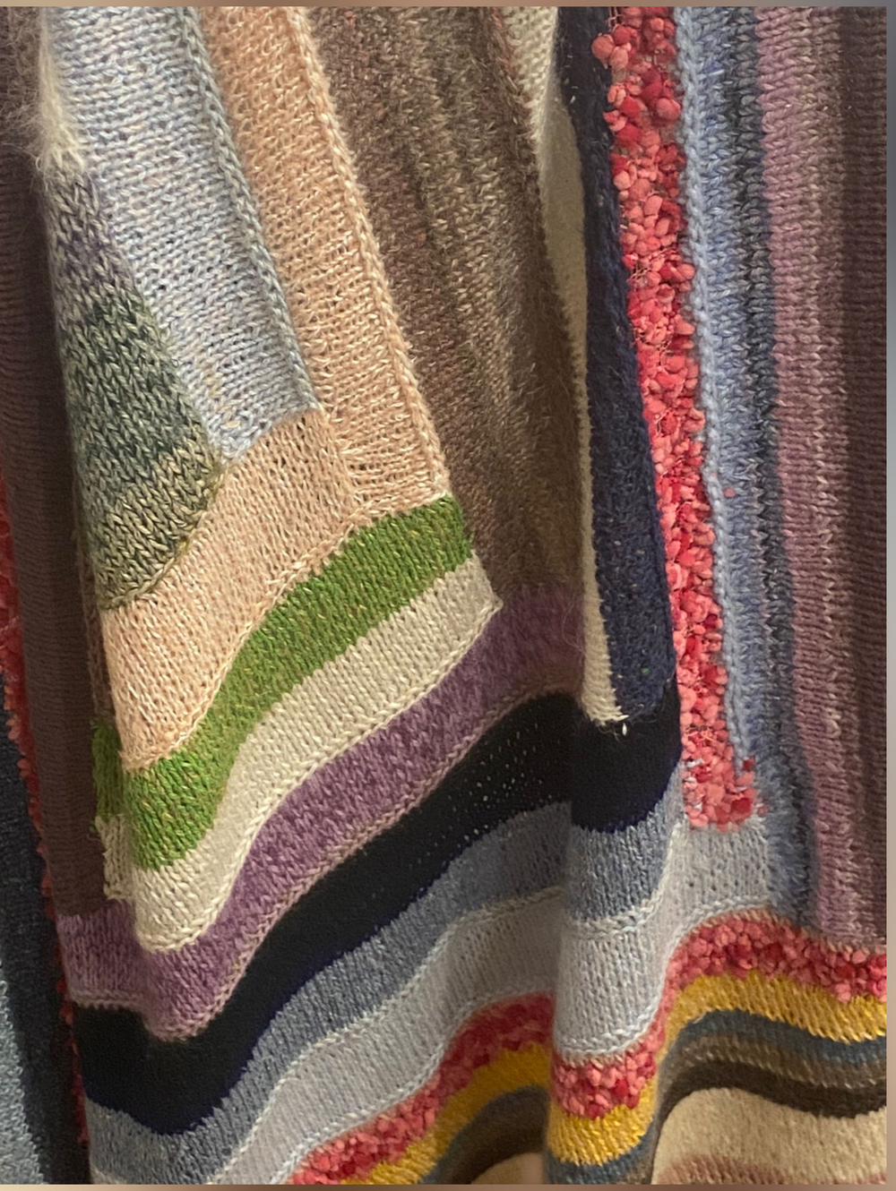 Плед ручной работы (пряжа Италия /кашемир,меринос, ангора, шелк, альпака, мохер. верблюд) р-р 120х170 см вес 900г