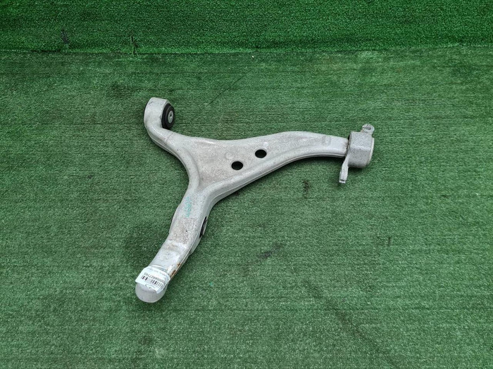 Рычаг передний левый Mercedes M GLE W166 (11-18)