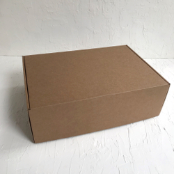 Коробка 32 х 22 х 10 см, бурая