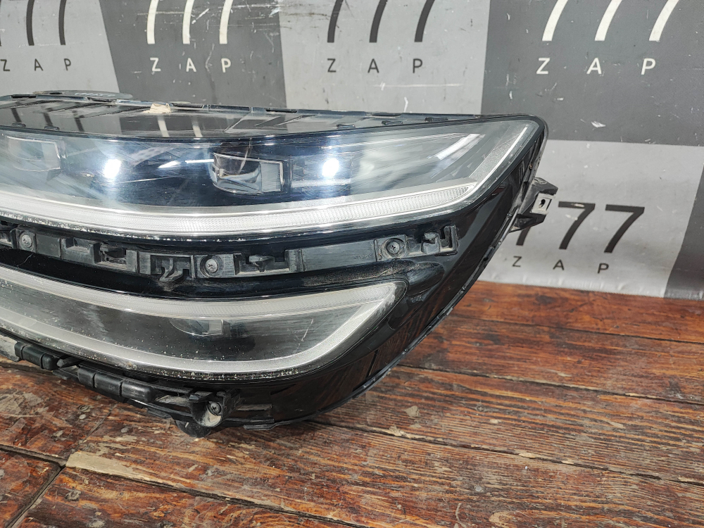 Фара левая LED Genesis GV80 20-нв Б/У Оригинал 92101T6000