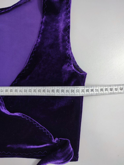 Жилетка модная на 9/12 лет