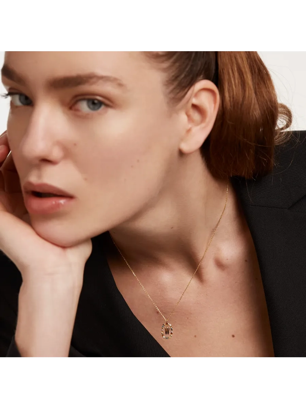 Колье Буква W серебро 925 пробы покрытое золотом