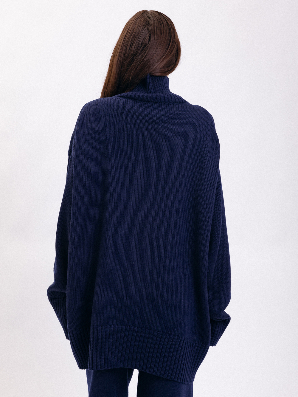 Свитер базовый