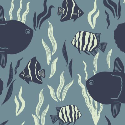 Тропические рыбки, водоросли и рыба-луна или мола