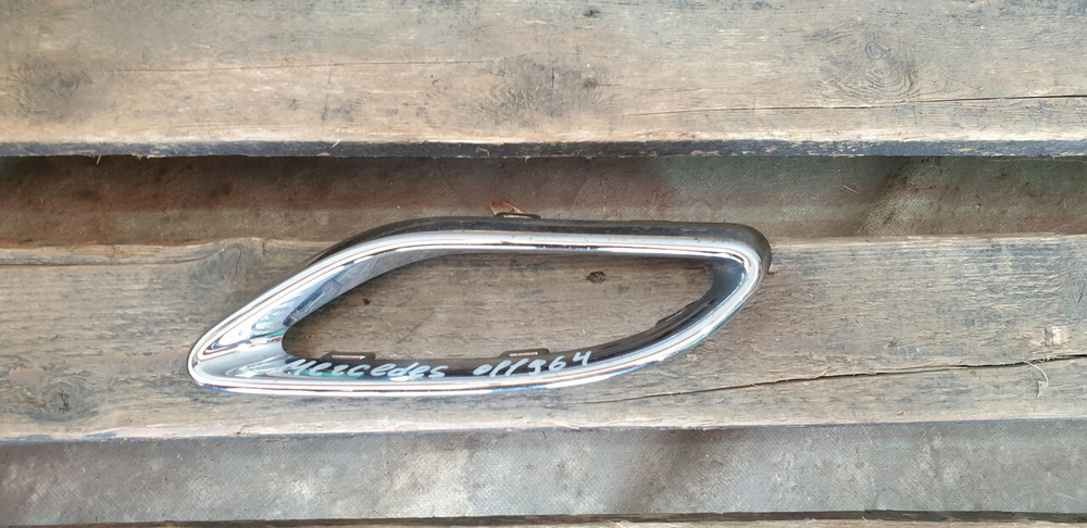 Накладка юбки заднего бампера левая GLS (X166) 15-19 Б/У Оригинал A0008850174