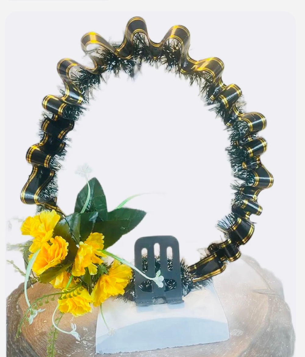 Венок с подставкой для фотографии А4,А5,А6