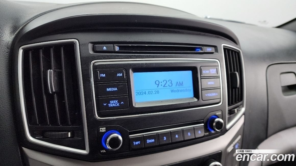 Hyundai The New Grand Starex Van 3-х местный (09.2020)
